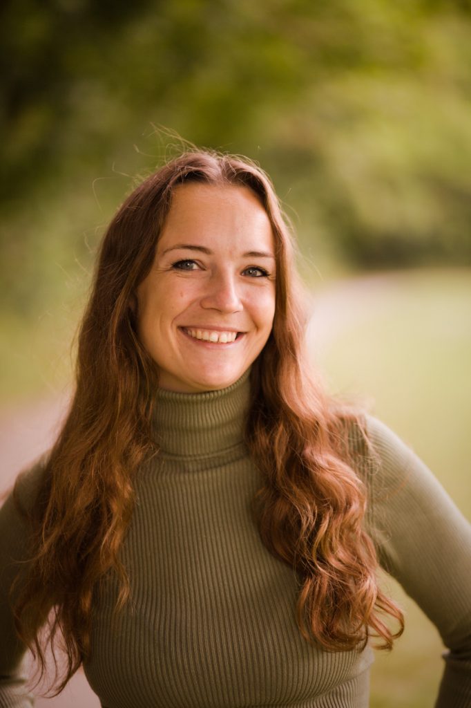 Tanja Mysicka, Diplom-Psycholigin, zertifizierte Autismustherapeutin mit über sieben Jahren Berufserfahrung und Heilpraktikerin für Psychotherapie