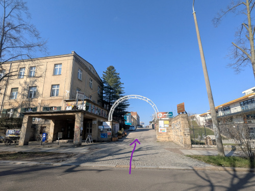 Autismussensible Psychotherapie Leipzig Plagwitz Anfahrt Psychologin Heilpraktikerin Psychotherapie Autismustherapeutin Eingang Erich-Zeigner-Allee