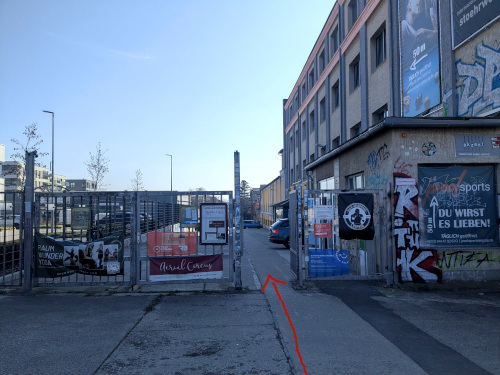 Autismustherapie Leipzig Plagwitz Anfahrt Psychologin Heilpraktikerin Psychotherapie Autismustherapeutin Eingang Zschochersche Straße